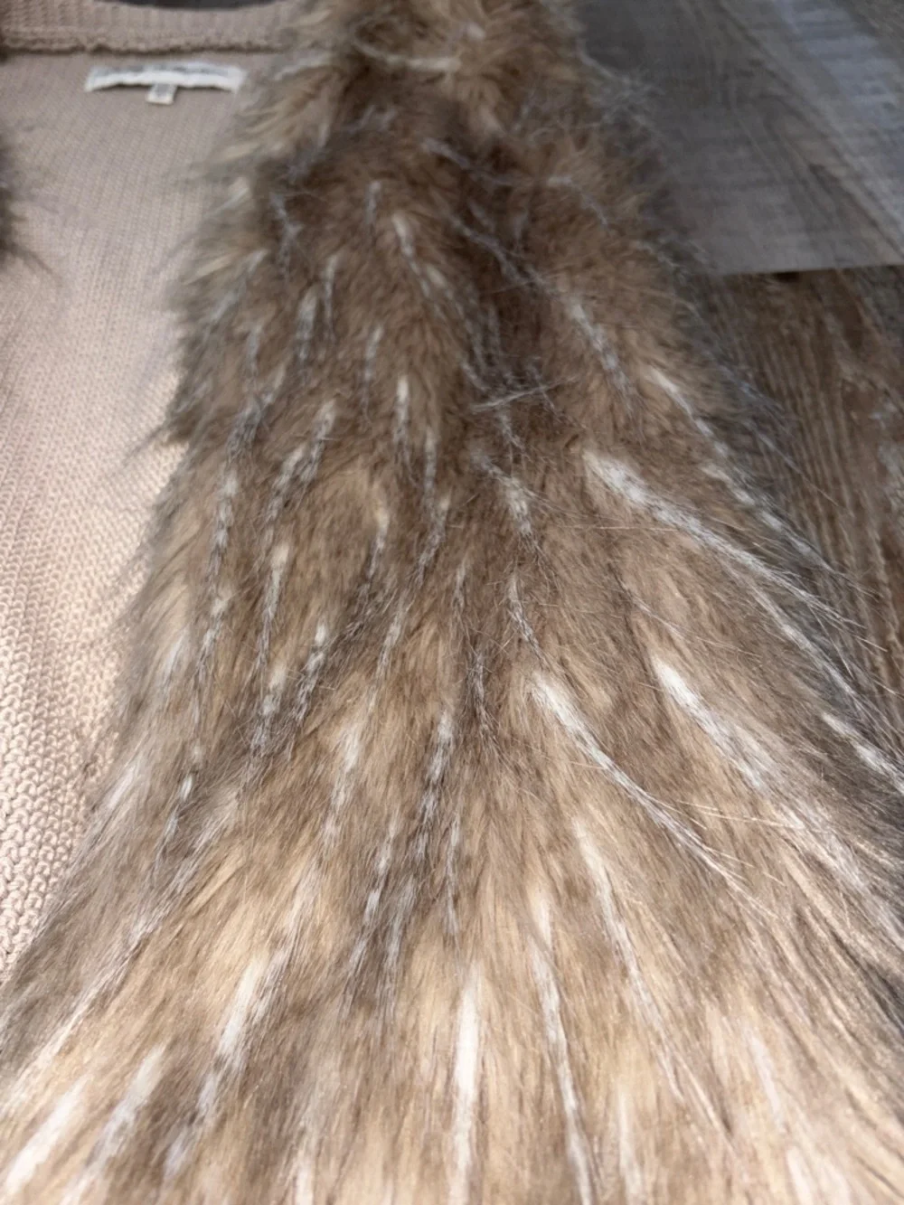 Sebby Collection Vest Fur/Feather - Picture 2 of 4